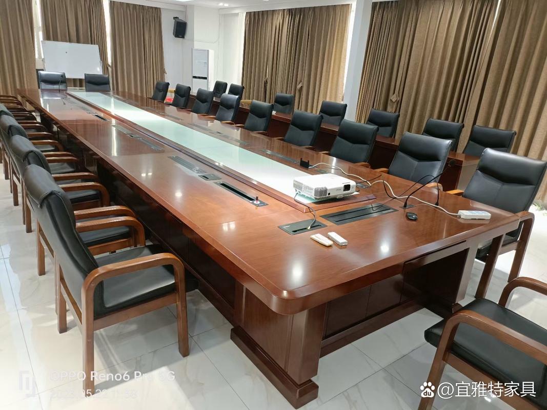 西安办公家具与远程智能会议室系统的融合方案